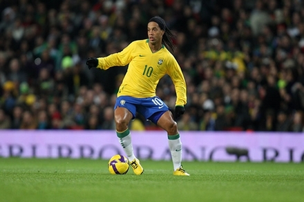 Ronaldinho Gaúcho (BRA) :: Photos :: playmakerstats.com